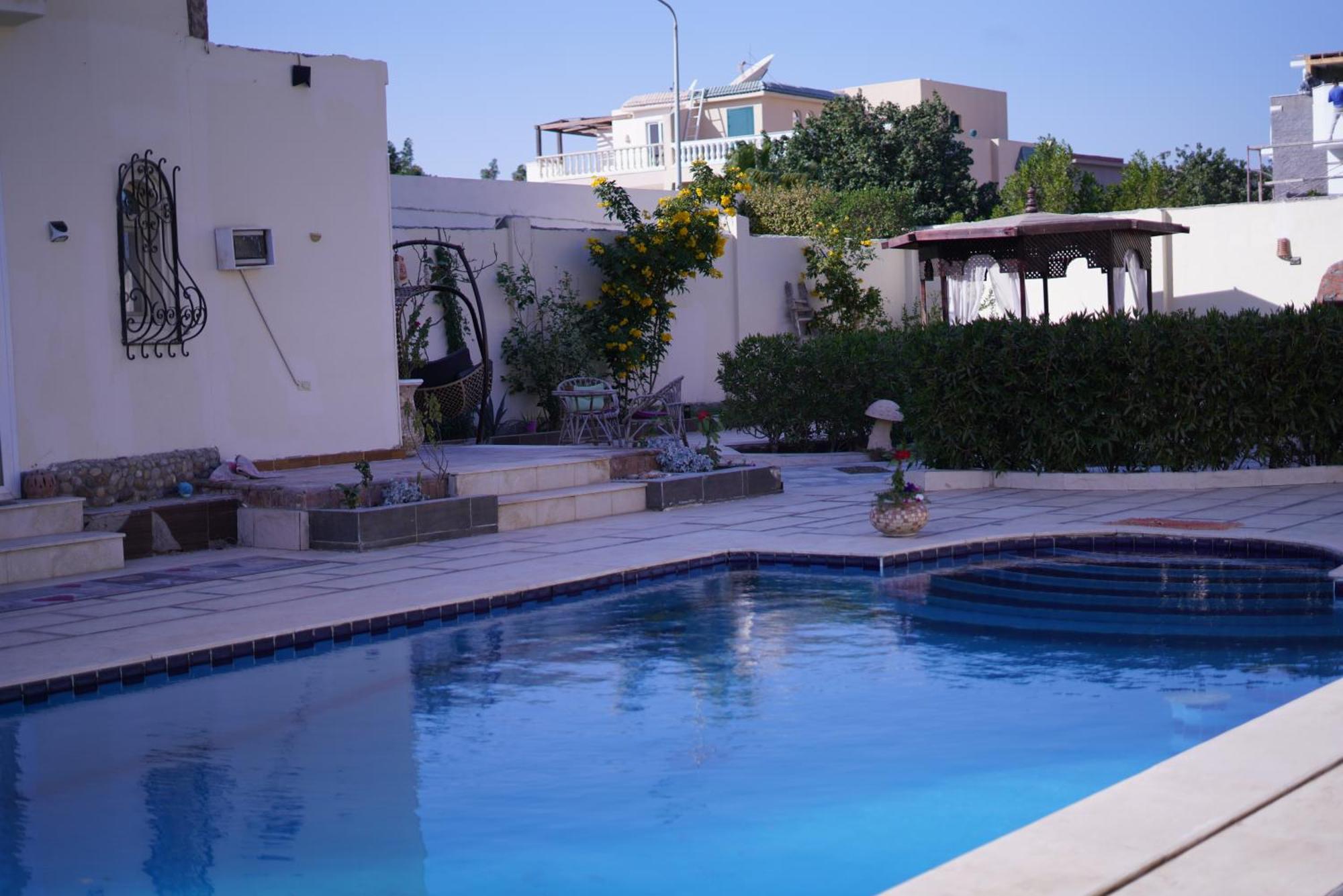 Alis Villa Hurghada Exterior foto